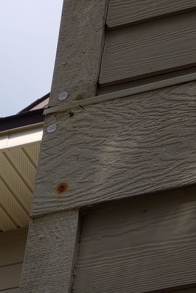 Siding separation and gap inspection Jacksonville - HomeTrends Pro exterior assessment preventing water damage